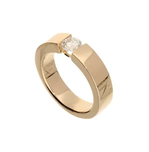 Spannfassung_Spannring-Brillant-0-50ct-Rotgold